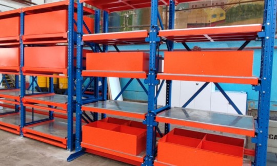 Стеллажи с выдвижными ящиками для цеха